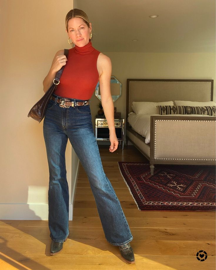 Flare Jean Outfit, Flare Outfit, Fall Outfit, Spring And Fall, Southern California, Jean Outfits, Bell Bottoms, Bell Bottom Jeans, Flare Jeans