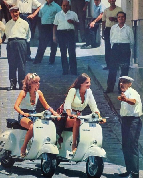 Italy Vibes, Charo Ruiz, Italian Aesthetic, Vespa Girl, Italian Life, Italian Lifestyle, Italy Summer, Slim Aarons, Scooter Girl