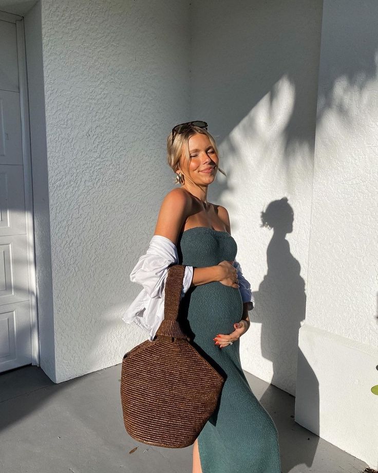 Outfits • Instagram Bump Summer Outfit, Pregnant In Vegas Outfit, Hawaii Pregnancy Outfits, Vacation Outfits Pregnant, Aesthetic Pregnant Outfits, Bump Friendly Outfits Summer, Pregnant Spring Outfits, Stylish Pregnancy Outfits Summer, Pregnant Style Summer