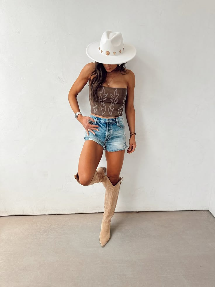 Outfits With Blue Cowgirl Boots, Brown Leather Bodysuit Outfit, Bachelorette Western Outfits, Faster Horses Festival Outfits, Country Concert Outfit Summer 2024, Rodeo Dress Outfit, Vegas Country Concert Outfit, Corset Over Button Up, Boho Cowgirl Outfit