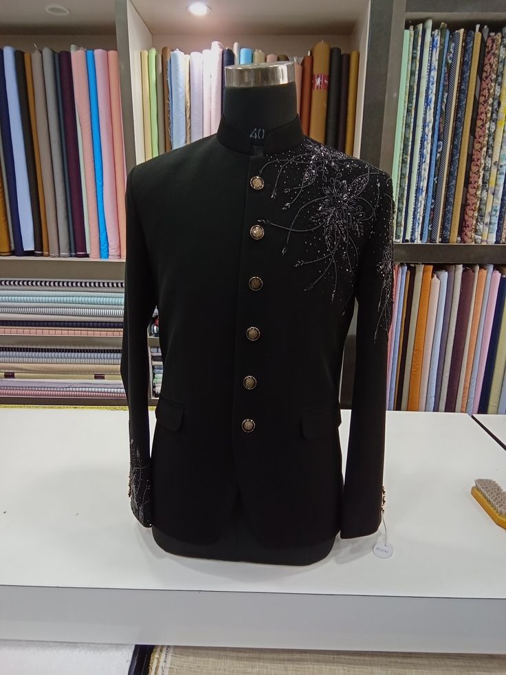 Designer Bandhgala Suit Men, Jodhpuri Suits For Men Hand Work, Jodhpuri Embroidery Suits For Men, Jotpuri Suit For Men Design, Bandh Gala Suits For Men, Bandh Gala Men, Bandhgala Suit Men Wedding, Black Jodhpuri Suits For Men Wedding, Prince Suit For Men Wedding