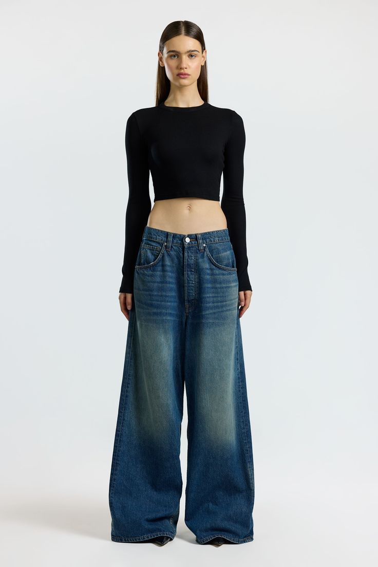 Very Large Baggy Jeans, Cheap Hip Hop Style Wide Leg Jeans, Cheap Hip Hop Style Medium Wash Jeans, Buggy Denim Pants, Cheap Black Baggy Jeans, Cheap Oversized 90s Bottoms, Oversayz Jeans, Casual Oversized Jeans At Cheap Price, Oversized High Waist Jeans