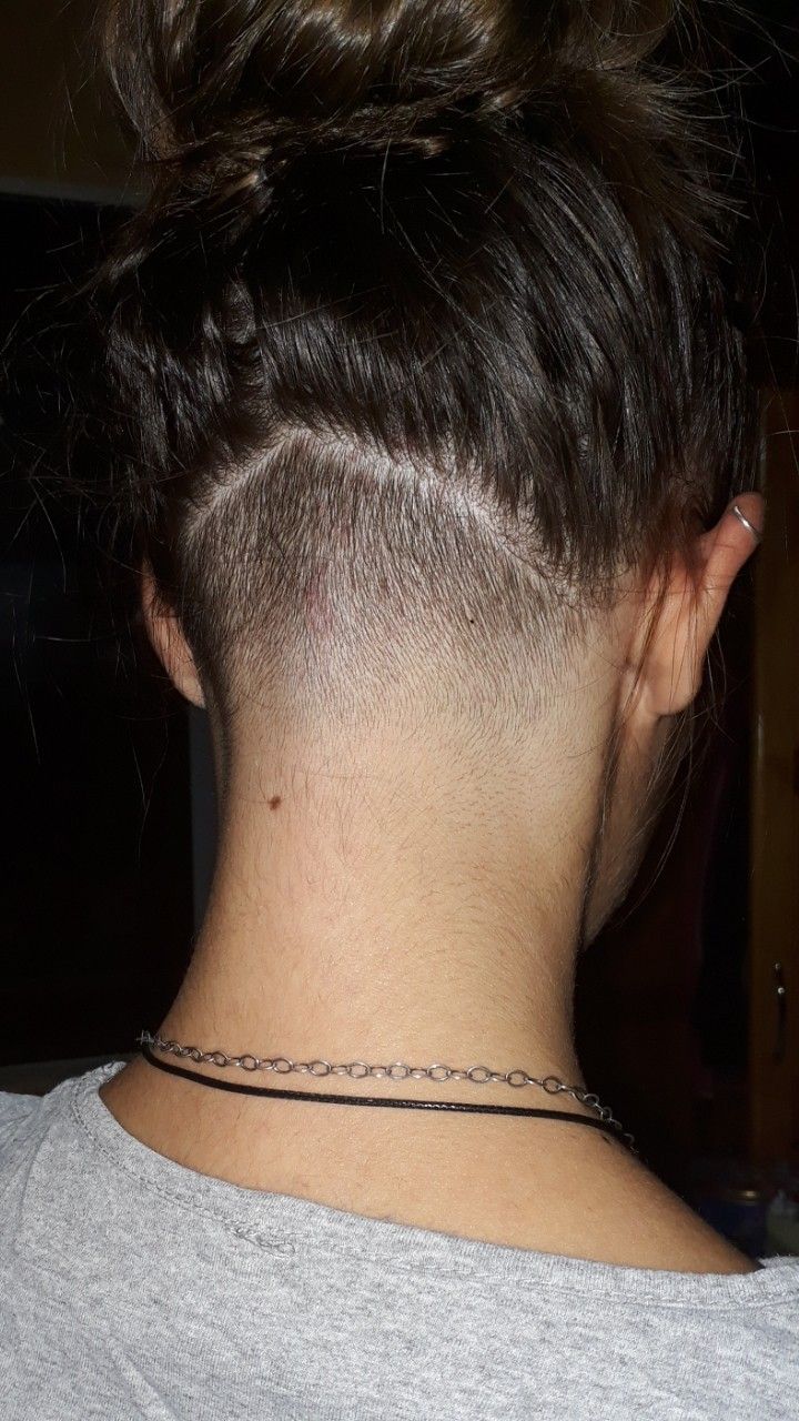 Woman hair shave Neck Undercut Women, Women Haircut Undercut, Undershave Short Hair, Womens Partial Shaved Hair, Long Hair Undercut Women Nape, Undercuts For Women Long Hair, Shaved Back Of Head Women, Back Shaved Hair Undercut, Lesbian Undercut Haircut Long Hair