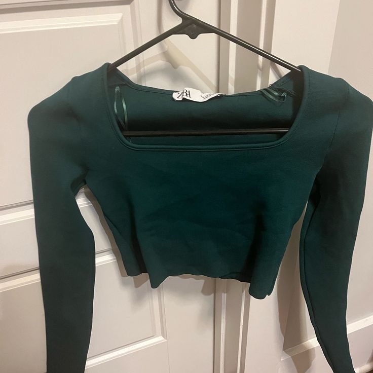 Green Zara Square Neck Long Sleeve Knit Top Green Fitted Knit Top For Fall, Fitted Green Knit Top For Fall, Green Stretch Long Sleeve Knit Top, Chic Fitted Green Knit Top, Green Zara Winter Tops, Zara Green Tops For Winter, Zara Green Winter Tops, Zara Fitted Long Sleeve Sweater, Fitted Green Knit Top