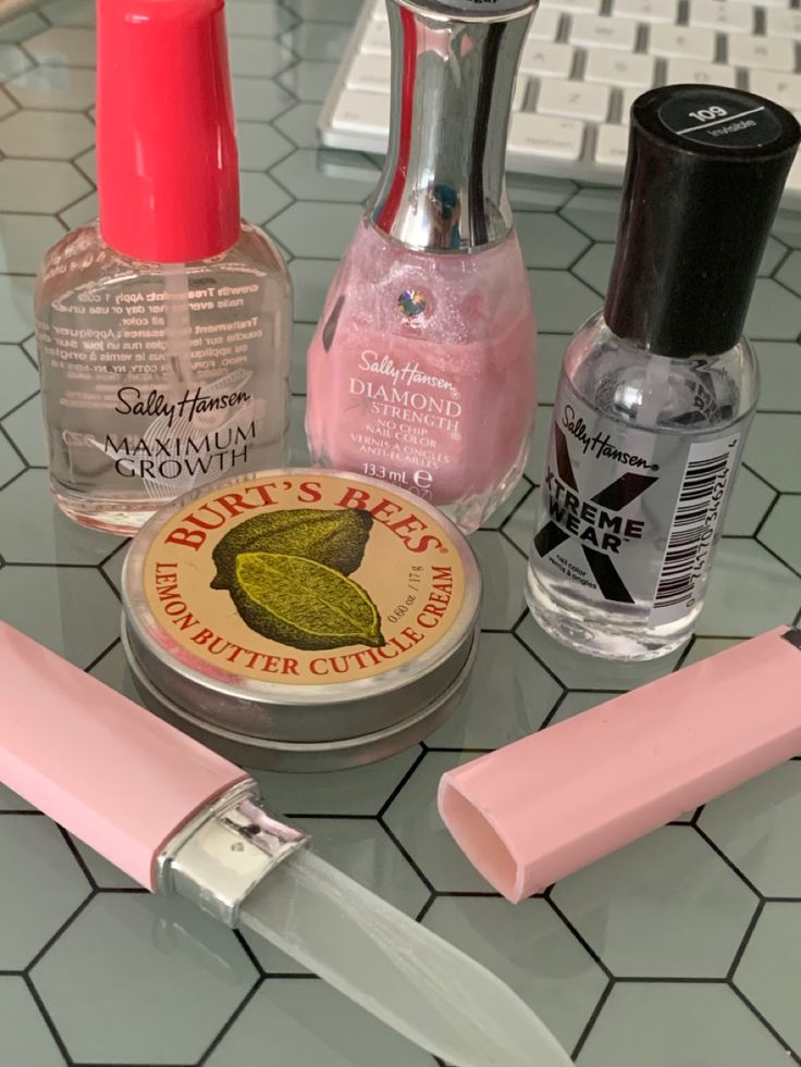 Luv u sally hansen! 😘 Painting My Nails, No Chip Nails, Sally Hansen Nails, Luv U, Artist Album, Lemon Butter, Sally Hansen, My Nails, Together Forever