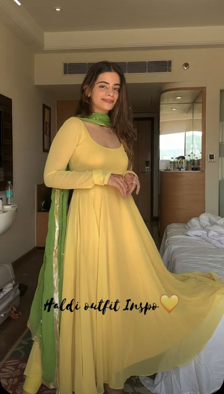 Haldi Simple Outfit, Yellow Frock Suit, Yellow Dress Outfit Indian, Anarkali Suit Pattern, Plain Anarkali Dress Simple, Birthday Dresses For Women Indian, Anarkali Dress Simple, Yellow Salwar Suit, Haldi Outfits