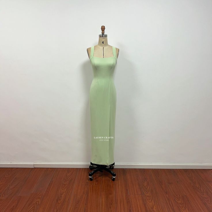 I recreate this Rachel Green mint dress from the 1990s tv show Friends. It was a gorgeous 1990s dress, featured ankle-length form fitted silhouette, with a slit at the skirt. This dress can be made to order in custom size. I have some stock for size US2, US4, US6, US8, US10. For custom size, please message me your bust/waist/hips measurements and your height. Below are the measurements of standard size 2 to size 10 in inches: Size 2(inches): Bust=32 Waist=25 Hips=35 Height=65 Size 4(inches): Bus Rachel Green Mint Dress, Rachel Green Dress, Rachel Green Outfits, Dress Mint Green, Friend Costumes, 1990s Dress, Mint Green Dress, Green Cocktail, Dress Mint