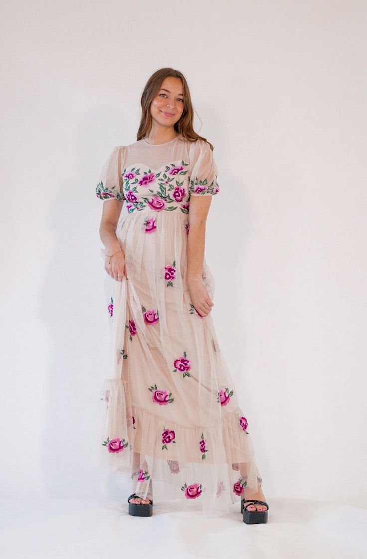 + neutral tan with colorful hand-finished floral embroidery+ subtle tulle puff sleeves+ maxi length with sweetheart neckline Runs small, size up, if in between This Item is Final Sale Spring Maxi Dress With Floral Applique, Spring Floral Embroidered Maxi Dress For Prom, Spring Prom Maxi Dress With Floral Embroidery, Feminine Floor-length Maxi Dress With Floral Embroidery, Feminine Floral Embroidered Floor-length Maxi Dress, Summer Floral Embroidery Maxi Dress For Prom, Floral Embroidered Maxi Dress For Summer Prom, Floral Embroidery Maxi Dress For Summer Prom, Spring Maxi Dress With Fitted Tulle Bodice