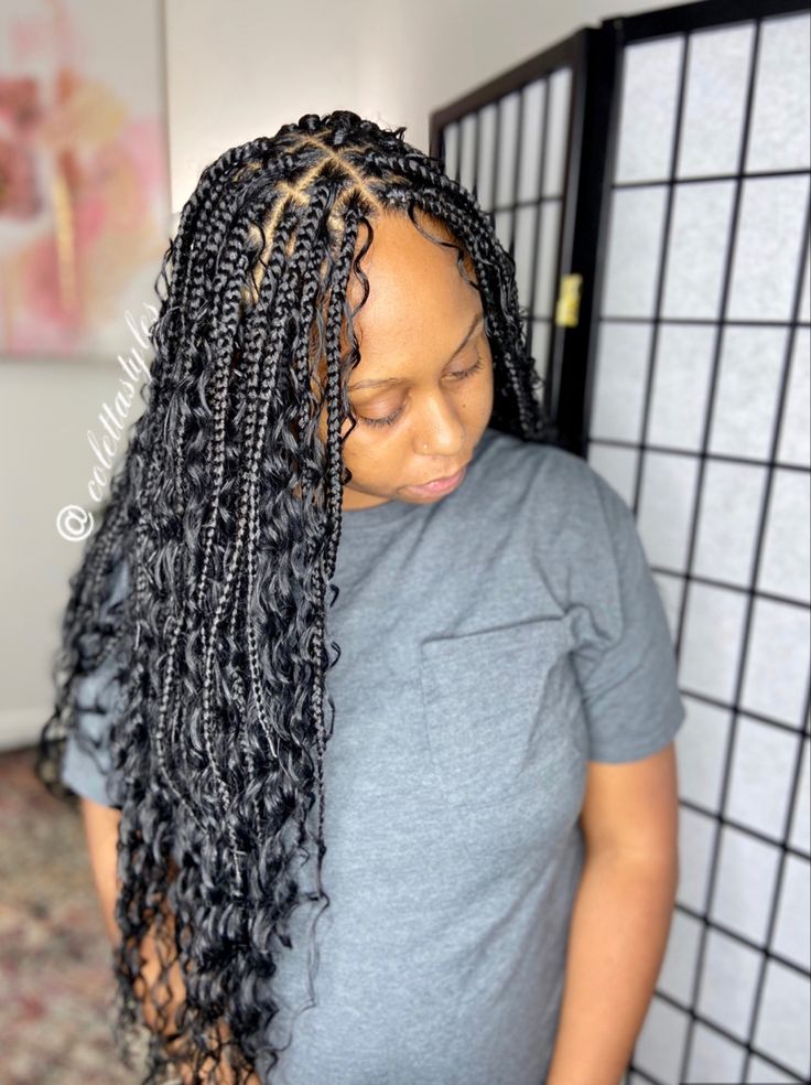 Small Boho Knotless, Hair Braid Patterns, Summer Hairstyles For Brunettes, Hairstyles For Brunettes, Summer Hairstyles For Short Hair, Boho Knotless, Braids Hairstyles For Black Women, Bohemian Braids, Big Box Braids Hairstyles