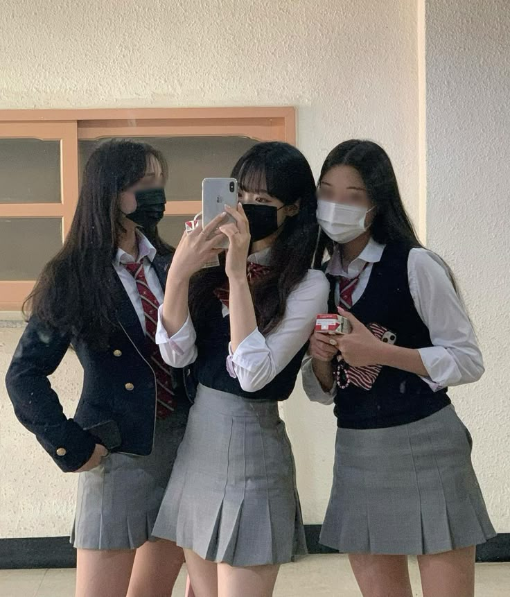 Hanlim School Aesthetic, Messy School Uniform, Korean School Outfits Uniform, Korean Uniform Aesthetic, Hanlim School Uniform, Korean Highschool Uniforms, Korean High School Aesthetic, Asian School Outfits, Korean School Style