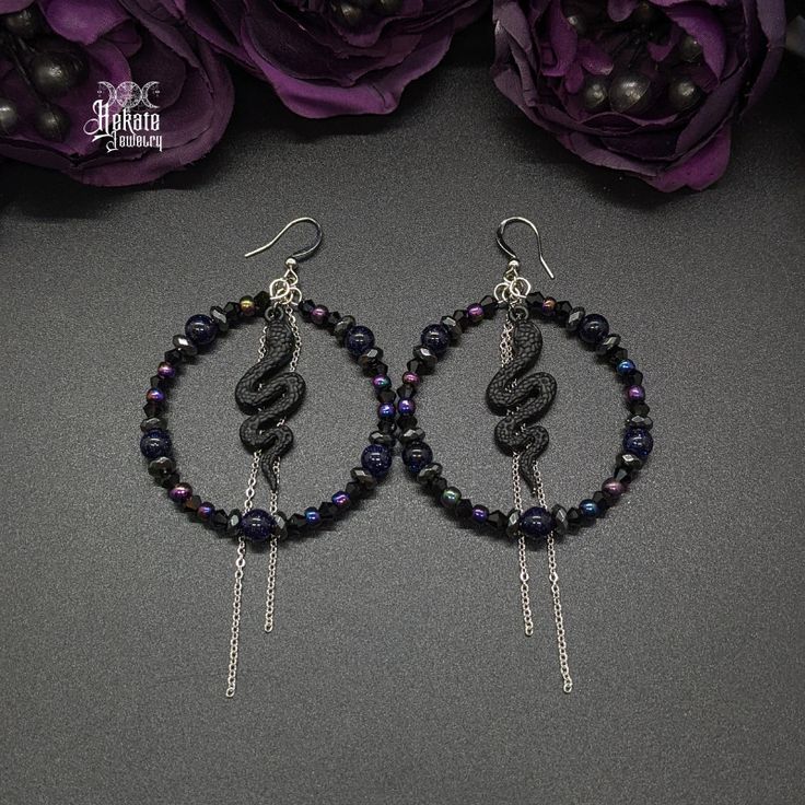 Diy Witchy Jewelry, Goth Beaded Jewelry, Witch Jewelry Diy, Goth Jewelry Diy, Gothic Jewelry Diy, Hematite Jewelry, Dark Jewelry, Gothic Earrings, Witch Jewelry