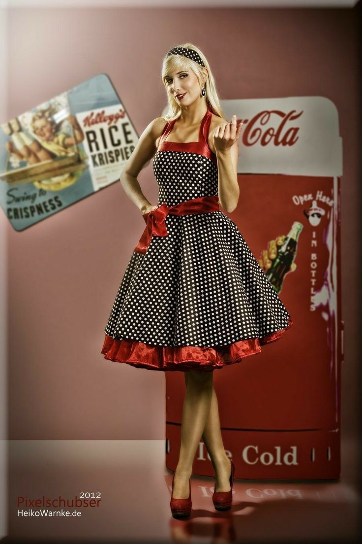 Stile Pin Up, Coca Cola Poster, Mode Rockabilly, Coke Machine, Coca Cola Ad, Always Coca Cola, Rockabilly Girl, Pin Up Girl Vintage, Coke Cola