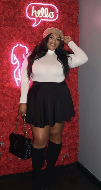 Anniversary Outfit Dinner Plus Size, Skirt Outfits Black Women Plus Size, Emo Night Outfit, Brunch Outfit Plus Size, Night Outfits Plus Size, Emo Night, Autumn Fashion Curvy, Winter Birthday Outfit, Leather Thigh Boots