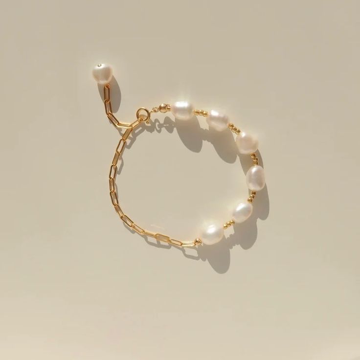 Ceres Pearl and Chain Bracelet Chunky Baroque Pearl Bracelet 14k Gold Filled Paperclip Chain Bracelet Gift for Her - Etsy Elegant Handmade Paperclip Bracelet As Gift, Minimalist Baroque Pearl Bracelets, Elegant Dangle Pearl Charm Bracelets, Chic Pearl Chain Bracelet, Gold Paperclip Bracelet With Pearl Chain As A Gift, Elegant Jewelry With Baroque Pearl And Paperclip Chain, Elegant Paperclip Bracelet With Pearl Chain, Elegant White Paperclip Bracelet For Gift, Elegant White Paperclip Bracelet Gift