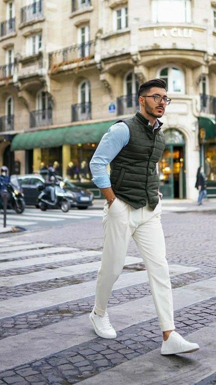 Office Old Money, College Outfits Men, Formal Smart Casual, Vest Outfits Men, Gq Mens Style, Old Money Fashion, Mens Business Casual Outfits, Money Fashion, Mens Casual Outfits Summer