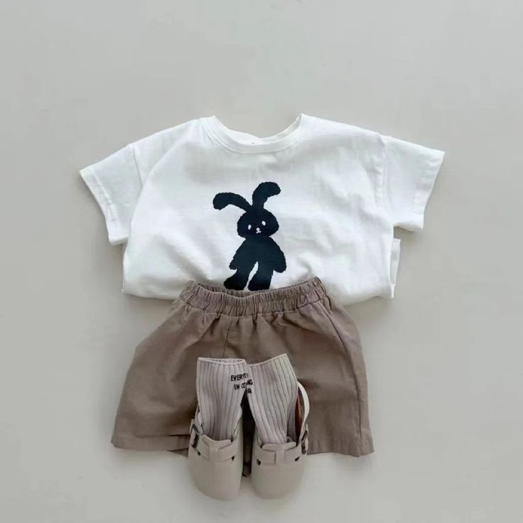 Cotton T-shirt With Cartoon Print For Playwear, Summer Cotton T-shirt With Character Print, Casual Cotton T-shirt For Playtime, Summer Cotton T-shirt For Playtime, Cotton T-shirt For Summer Playtime, Casual T-shirt With Character Print For Playtime, Family Matching Cartoon Print T-shirt For Summer, Spring Playwear T-shirt With Cartoon Print, Summer Cotton T-shirt For Playwear