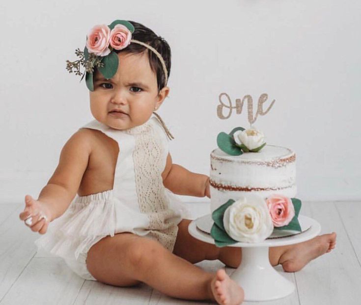 Smash Cake Topper, 1st Birthday Party For Girls, 1st Birthday Cake Topper, First Birthday Pictures, 1st Birthday Photoshoot, First Birthday Cake Topper, 1st Birthday Photos, 1st Bday Ideas