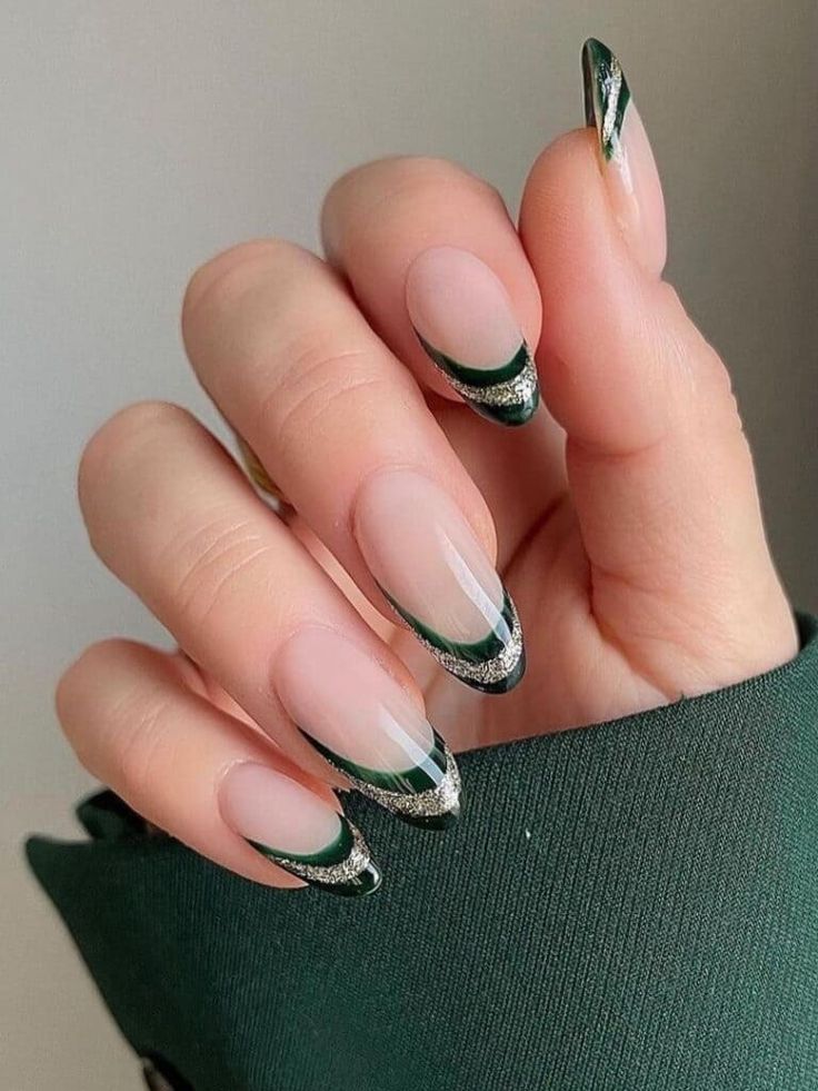 Green and silver French tips January Nail Colors, Nails Bow, Silver Nail Designs, Emerald Nails, Nail Art Simple, Green Acrylic Nails, Dark Green Nails, French Tip Nail Designs, Latest Nail Trends