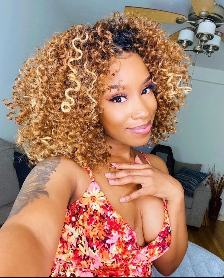 Short Curly Weave Hairstyles, Big Ponytail, Short Curly Weave, Curly Hair Weave, Curly Women, Stitch Braid, Outre Hair, Hair Halo, Different Braids