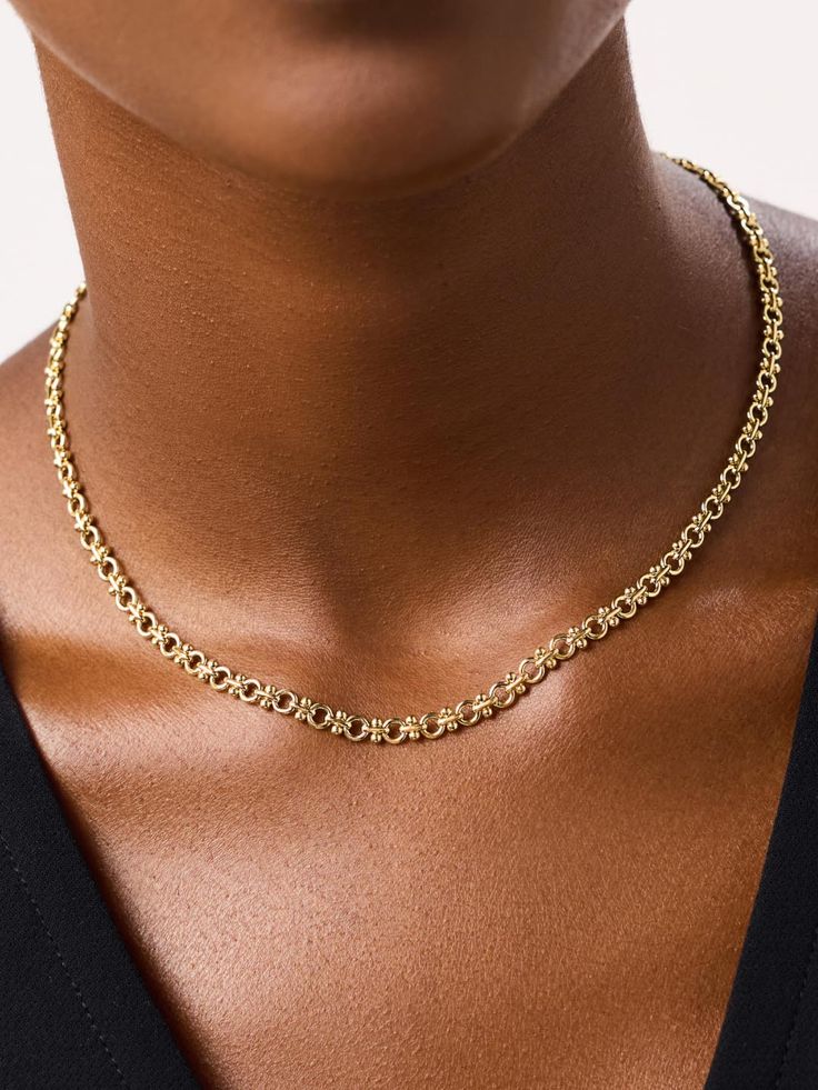 Make a statement with this thick gold chain necklace. Plated in 14k gold, this necklace features a chunky chain silhouette designed to turn heads and garner compliments. Perfectly chic, this necklace easily takes your neckline to the next level, no matter the outfit or the occasion. Pair this thick chain with our Ash Double hoops for a cool touch of texture. • Plated in 14k gold • Thick chain design • Water-resistant & tarnish-proof Chunky Gold Chain Necklace Outfit, Women’s Necklace, Gold Chain Necklace Outfit, Rush Jewelry, Thick Gold Necklace, Gold Chain Women, Thick Gold Chain Necklace, Chunky Gold Chain Necklace, Gold Necklace Chain