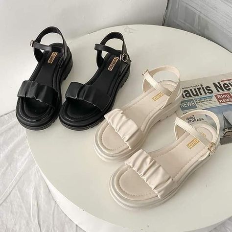 Elegant Shoes Heels, Red Strappy Heels, Sandal Tali, Shoes Fashion Photography, Korean Shoes, Pretty Sandals, Fashion Shoes Heels, Fashion Shoes Sandals, Cute Shoes Heels