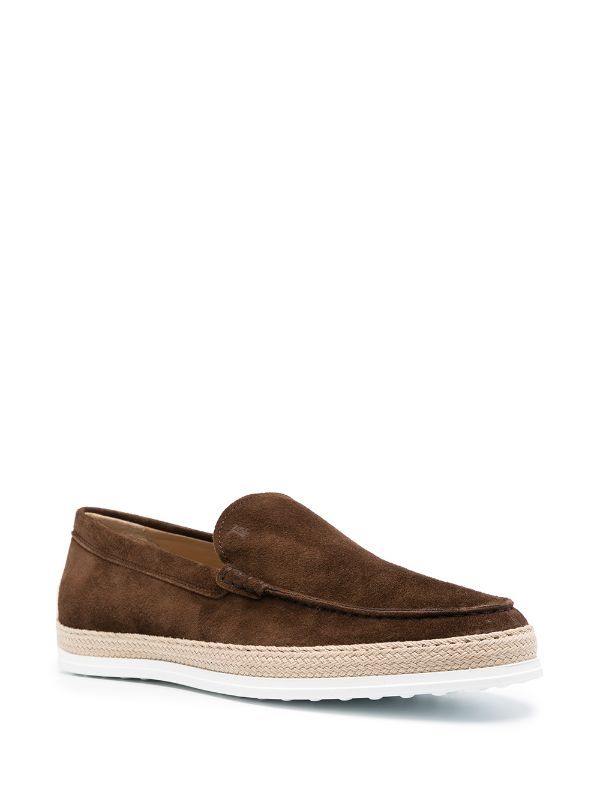 Loafers Brown, Moccasins Shoes, Timeless Wardrobe Staples, Suede Loafers, Shoes Uk, Italian Luxury, Luxury Retail, Brown Suede, Amalfi