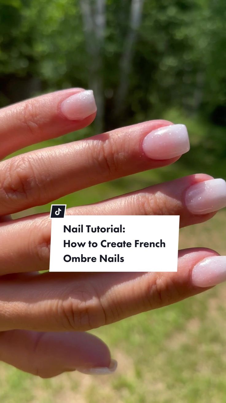 French Nails Dipping Powder, Hombre Dip Powder Nails, French Nails Dip Powder, Ombre With Dip Powder, French Dip Nails Powder, French Dip Powder Nails, How To Ombre Nails Diy, How To Do Ombre Nails, Dip Powder French Tip