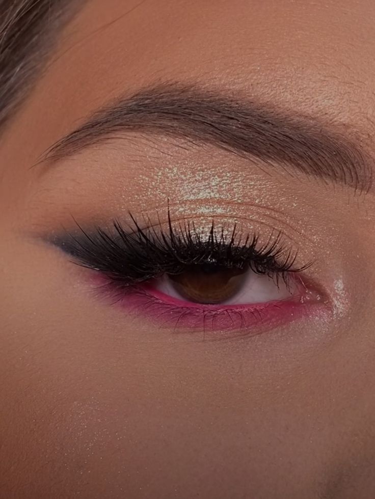 Basic Pink Eye Makeup, Pink Easy Makeup Looks, Pink Underline Makeup, Hoco Makeup Ideas Pink, Eye Makeup Ideas For Prom, Girly Makeup Looks Pink, Pop Of Pink Eyeshadow, Hoco Makeup For Pink Dress, Cheer Makeup Competitive Smokey Eye