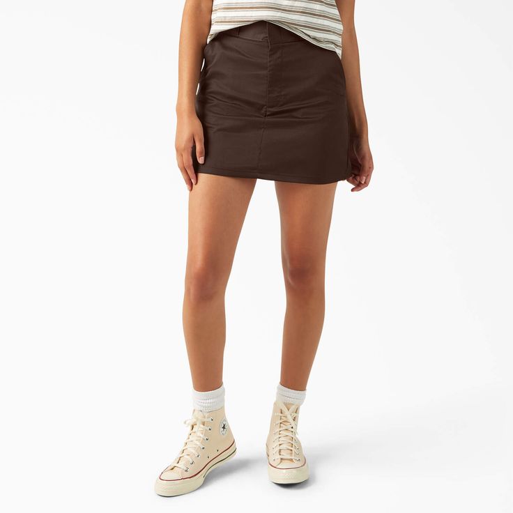 Utility styling meets a trendy silhouette in our women's mini skirt. With its flattering high rise, functional pockets, and classic twill fabric, the mini skirt is perfect for laidback days and casual weekends. Casual Solid Color Mini Skirt With Relaxed Fit, High Waist Skirt Outfit, Cotton Mini Skort For Workwear, Casual Mini Skirt With Pockets, Casual Cotton Lined Mini Skirt, Fall Cotton Stretch Skort, Cotton Mini Skirt For Fall, Cotton Lined Mini Skirt For Fall, Fitted Cotton Cargo Skirt For Fall