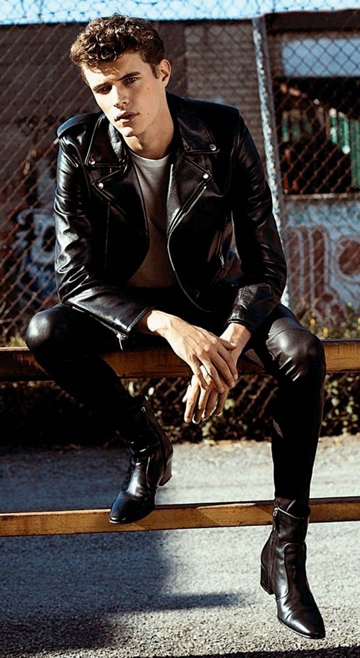 Leather Jacket Men Photoshoot, Leather Jacket Pose Men, Guys In Leather Pants, Men In Leather Pants, Guy With Leather Jacket, Men Leather Outfit, Men In Leather Jackets, Men Black Pants Outfit, Leather Pants Mens Outfit