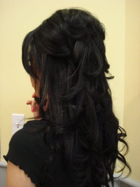 Half Updo Black Hair, Black Hair Half Up Half Down, Half Up Half Down Black Hair, Goth Prom Hair, Half Updo With Bangs, Haircut Black Hair, Masquerade Hairstyles, Black Hair Updo, Black Hair Hairstyles