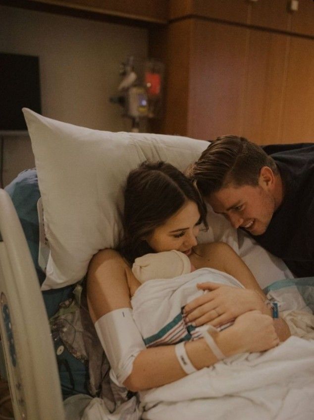 Hospital Pictures, Hospital Photos, Future Mommy, Moms Goals, Mommy Goals, Dream Family, Baby Hospital, Foto Baby, Future Mom