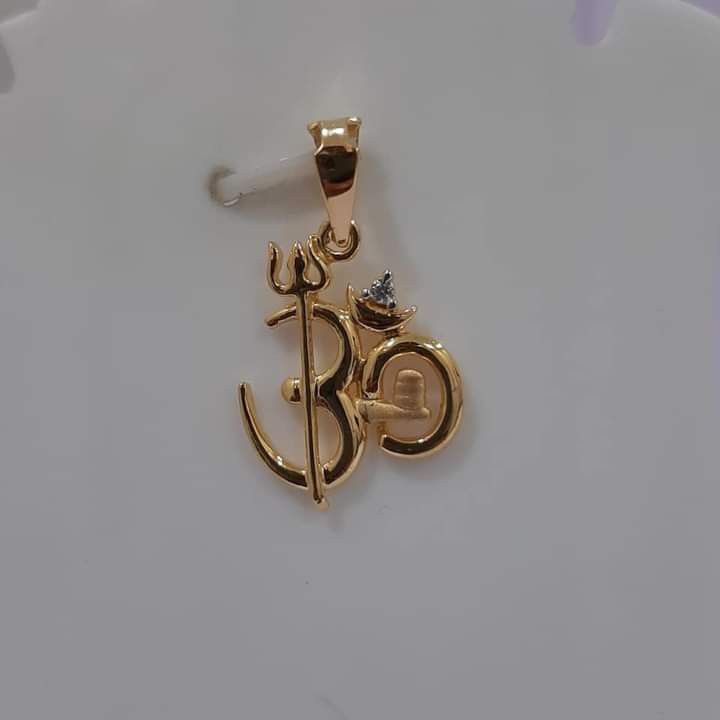 Shiva Locket Design, Om Pendent Designs Gold, Om Locket Gold For Men, Om Gold Pendant For Men, Om Locket Gold, Shiva Beautiful, Om Pendent, Om Locket, Pendent Gold