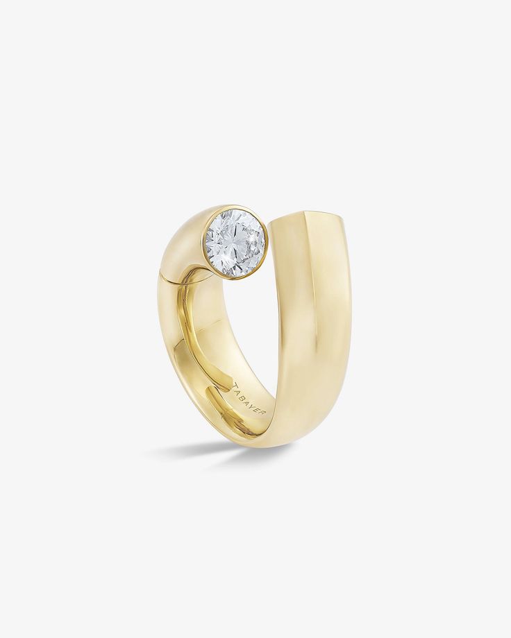 Oera Ring | Ethical Fine Jewelry by Tabayer Vs Diamond, Yellow Gold Setting, Large Ring, Gold Set, Something Beautiful, Stackable Rings, Yellow Gold Rings, Round Diamond, Ring Set