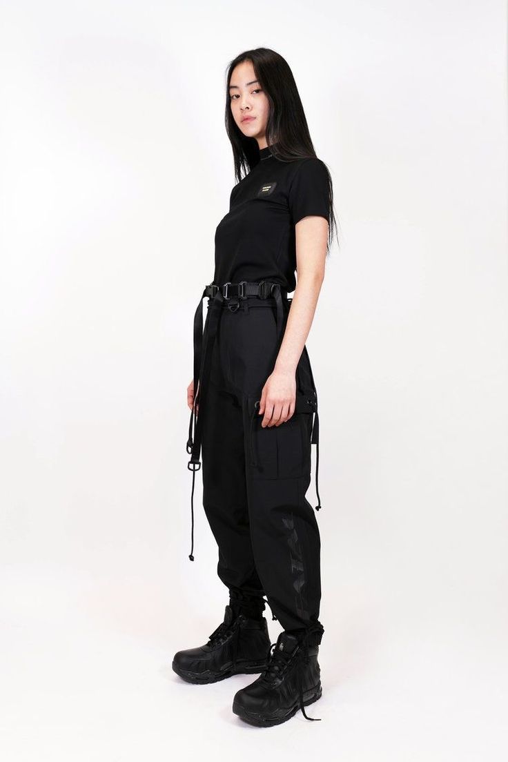 Waste Land, Rubber Label, Hyein Seo, Cargo Outfit, Techwear Outfits, Hipster Grunge, Kawaii Fashion Outfits, Black Cargo Pants, Tech Fashion