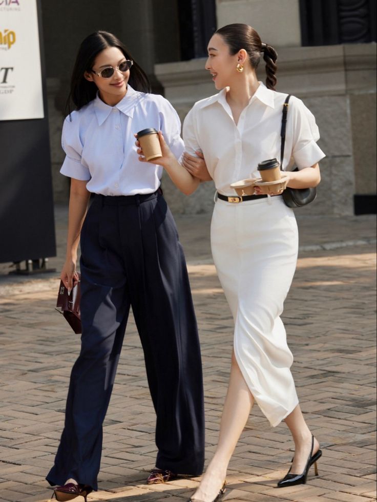 Old Money Outfit Women Pants, Summer Outfit Classy Elegant, Presidential Outfits Women, Asian Old Money Outfits, Polo Work Outfit, Retro Formal Outfit, Family Meeting Outfit, Classic Summer Outfits Classy Chic, Corporate Attire Women Summer