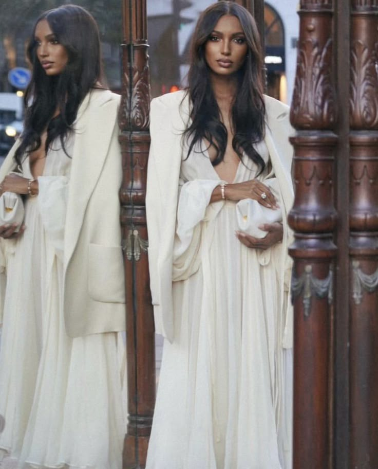 Paris Culture, Jasmine Tookes, Effortlessly Chic Outfits, Model Aesthetic, Love Travel, 60s Fashion, Travel Fashion, Guest Outfit, White Outfits