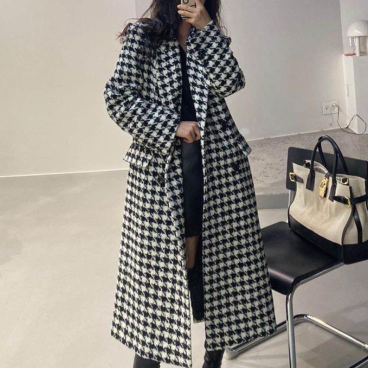 This womens double breast houndstooth long coat features two front pockets. Fabric: Polyester Fit: Regular Fit Color Available: Black Size: S, M, L, XL Measurement : USA Size Asian Size Bust Length Sleeve Small S 41" 39" 26" Medium M 43" 39.5" 26.3" Large XL 45" 40.5" 26.7" XL 2XL 47" 41" 27" **Measured lying flat, please leave extra room for clothing. There may be slight differences in measurements. Plaid Outerwear, Tweed Overcoat, Woolen Coat Woman, Wool Jackets Women, Long Cape, Houndstooth Coat, Long Overcoat, Houndstooth Jacket, Middle Age Fashion