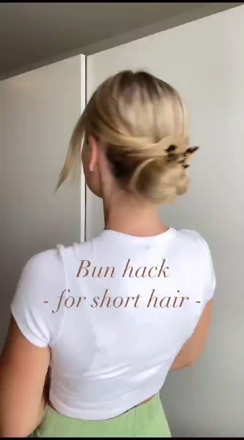 Tutorial Chignon, Bun Short Hair, Short Hair Hacks, Short Hair Bun, Hairstyle Bun, Beach Hairstyles For Long Hair, Bun Tutorial, Hairdos For Short Hair, Peinados Fáciles Para Cabello Corto