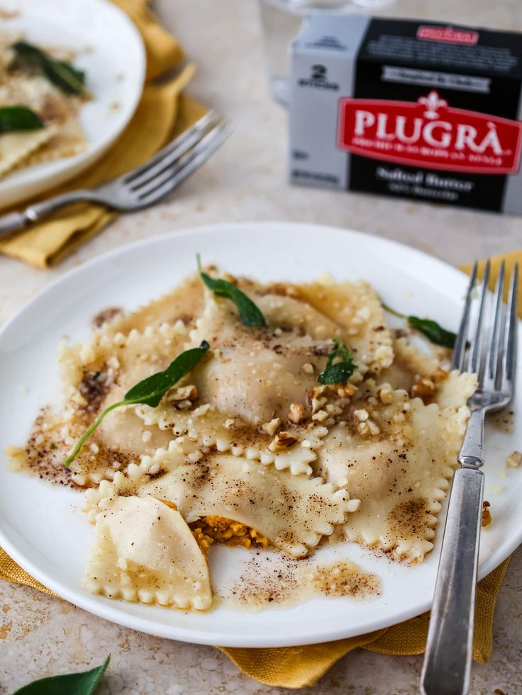 PlugrÃ  - Sage Browned Butter Pumpkin Ravioli Pumpkin Ravioli With Sage Brown Butter, Easy Ravioli, Pumpkin Ravioli, Croissant Bread, Butter Sugar Cookies, Sage Butter, Bread And Butter Pudding, Herb Sauce, 15 Minute Meals