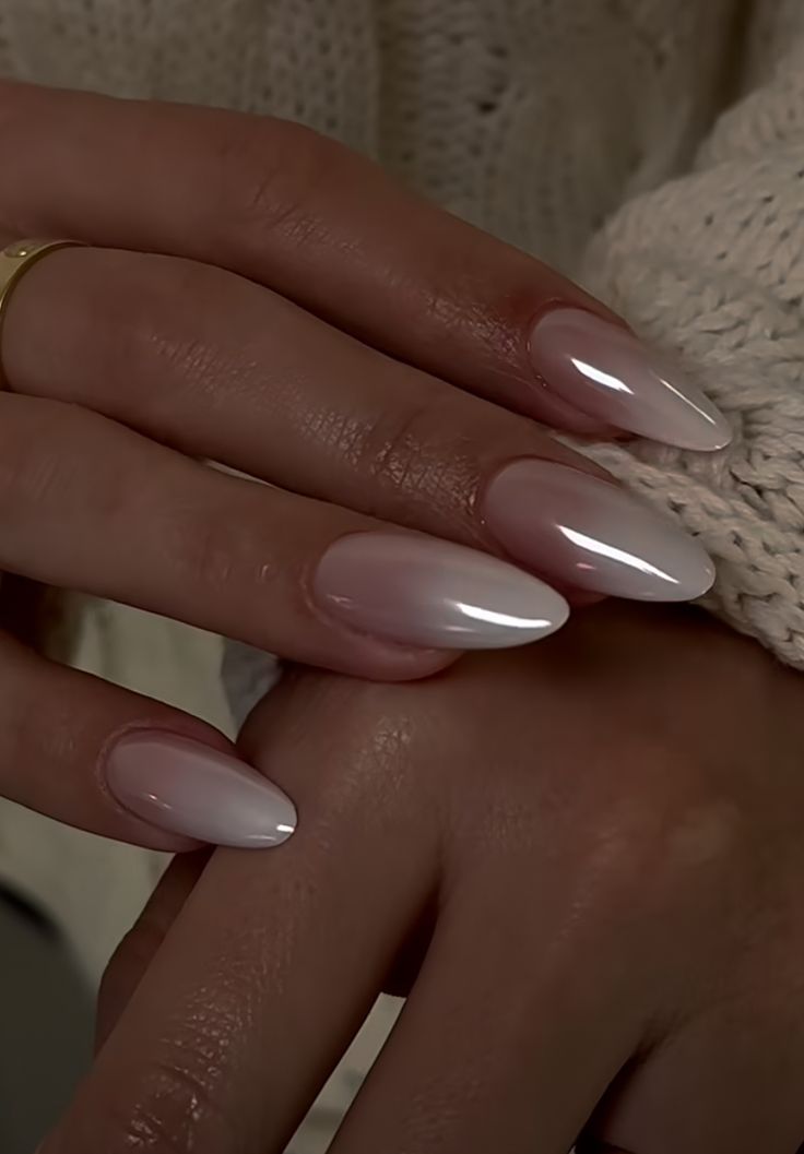 Simple Nails For Photoshoot, Gel X Nails Classy, Nails Acrylic Almond Chrome, Clean Black Nail Designs, Subtle Bling Nails, Classy Nails Dip, Engagement Shoot Nails Ideas, Wedding Nails Aesthetic, Short Almond Manicure