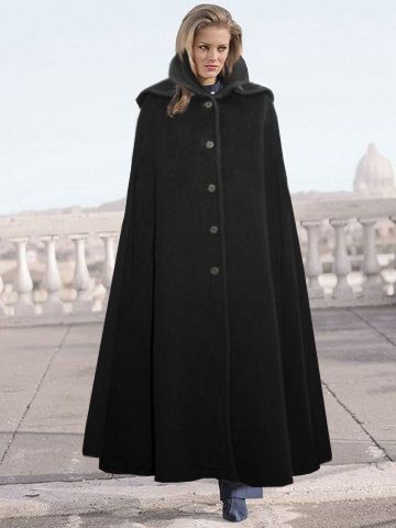 Women Vampire, Mens Cape, Quincenera Dresses, Quinceñera Dresses, Cape Cloak, Photos Of Women, Vintage Coat, Chic Clothes, Rain Wear