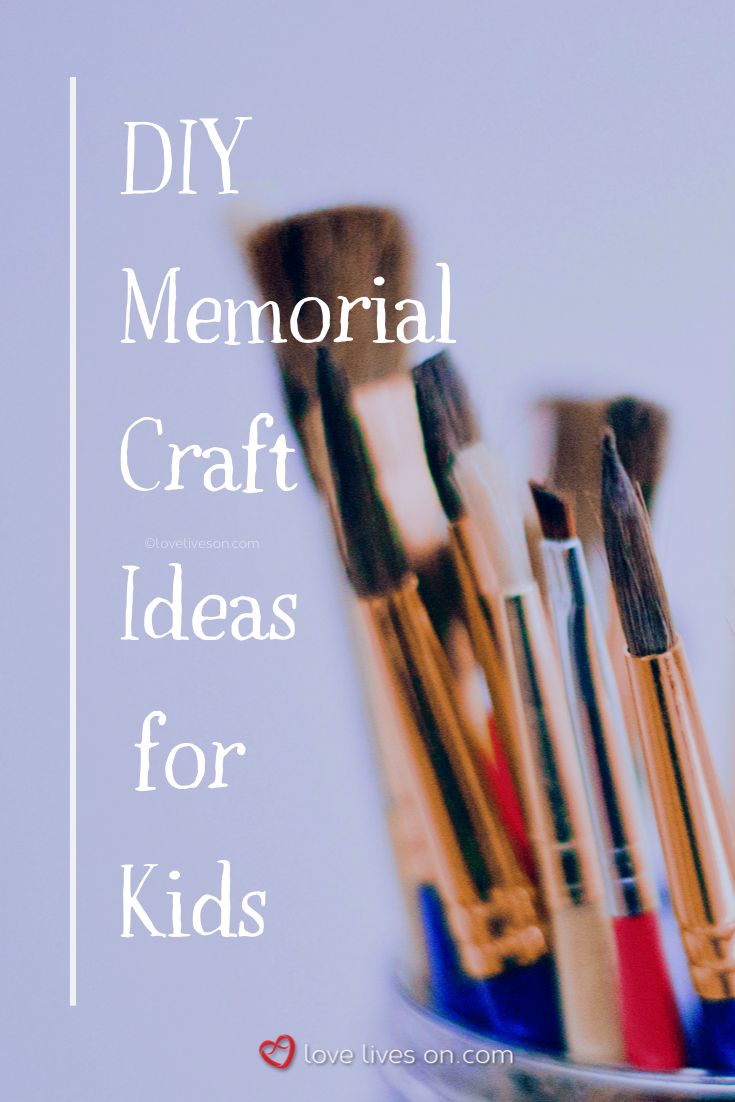 a cup filled with lots of paint brushes and the words diy memorial craft ideas for kids