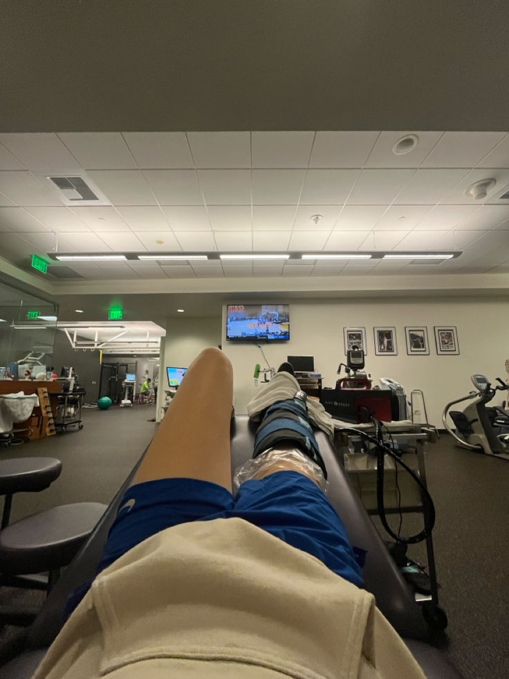 Acl Recovery Aesthetic, Sports Science Aesthetic, Sport Science Aesthetic, Physio Aesthetic, Physical Therapist Aesthetic, Pt Aesthetic, Injury Aesthetic, Physical Therapy Quotes, Soccer Injuries