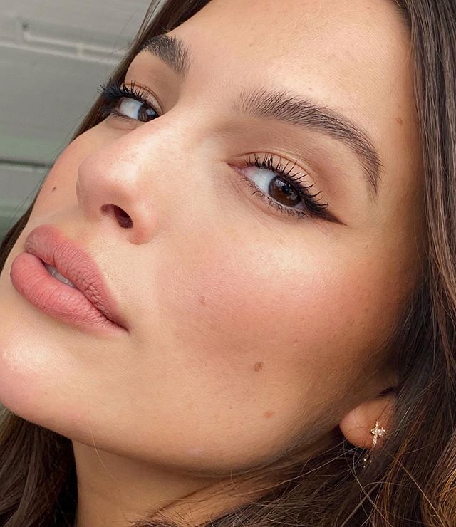 natural winged eyeliner makeup look #makeupinspo #beauty Makeup Wings, Winged Liner Makeup, Makeup Ulzzang, New Makeup Trends, Tutorial Eyeliner, Eyeliner For Hooded Eyes, Perfect Winged Eyeliner, Eyeliner Designs, Eyeliner Hacks