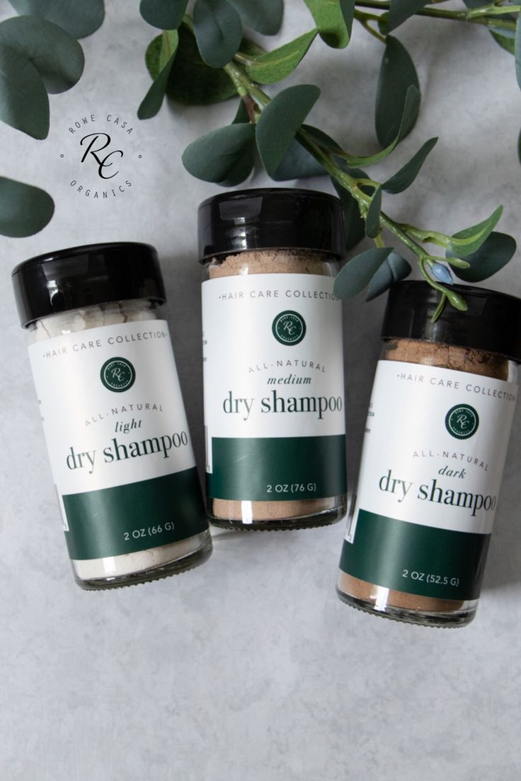 All natural Dry shampoo. Light. Medium. Dark Clove And Rosemary Water For Hair, Adding Rosemary Oil To Shampoo, All Natural Dry Shampoo, Best Non Toxic Shampoo, Non Toxic Dry Shampoo, Rosemary Essential Oil Water For Hair Growth, Rowe Casa, Homemade Alternatives, Girly Products