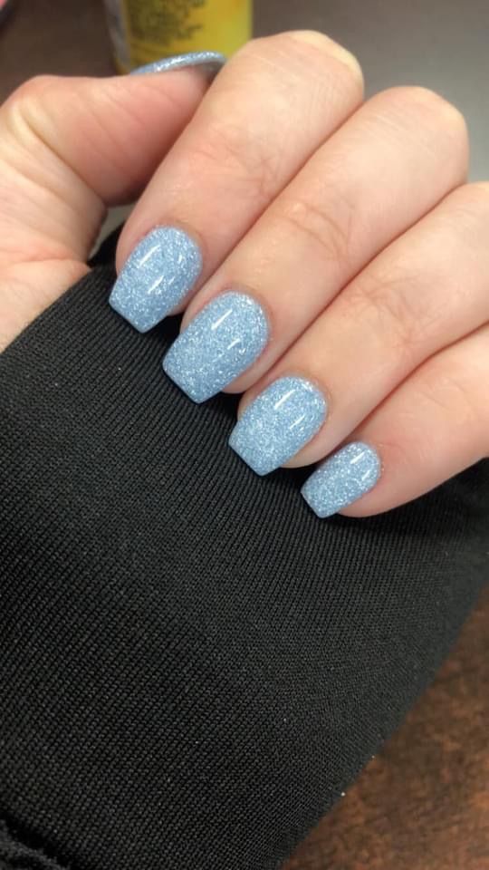 Winter Nails Coffin Short, Cute Short Acrylic Nails Glitter, Pastel Blue Nails Glitter, Short Nail Ideas For January, Cute Nails To Go With A Blue Dress, Glitter Nails Short Coffin, Gel Nails For Prom, Silver Nail Inspo Short, Sky Blue Sparkle Nails