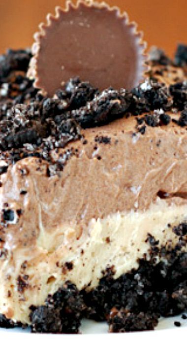 delicious no - bake desserts with chocolate and oreo cookies on the top