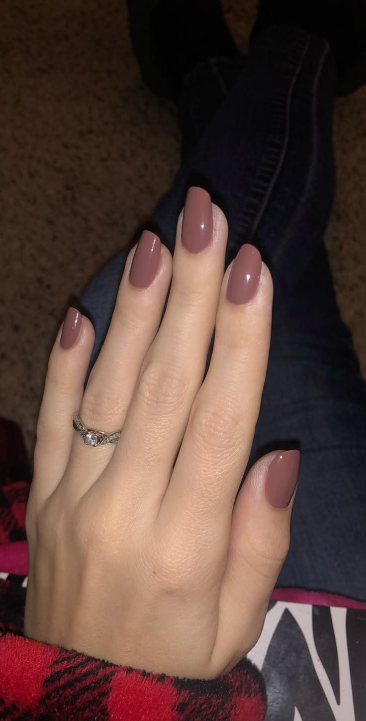 Soild Fall Color Nails, Dark Elegant Nails Classy, Nails Color For Pale Skin, Dark Nail Paint, Nail Colors For Pale Skin Fall, Elegant Nails Pale Skin, Light Shade Nails, Nail Color For Maroon Dress, Nails For Taupe Dress