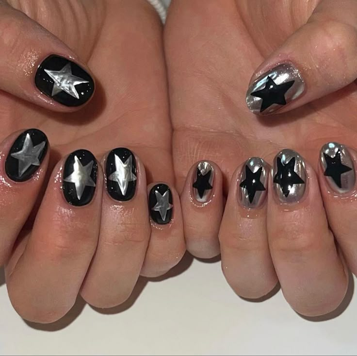 Set Nails, Metallic Nail Art, Metallic Nail, Mens Nails, Punk Nails, Hard Nails, Silver Nail, Goth Nails, Grunge Nails